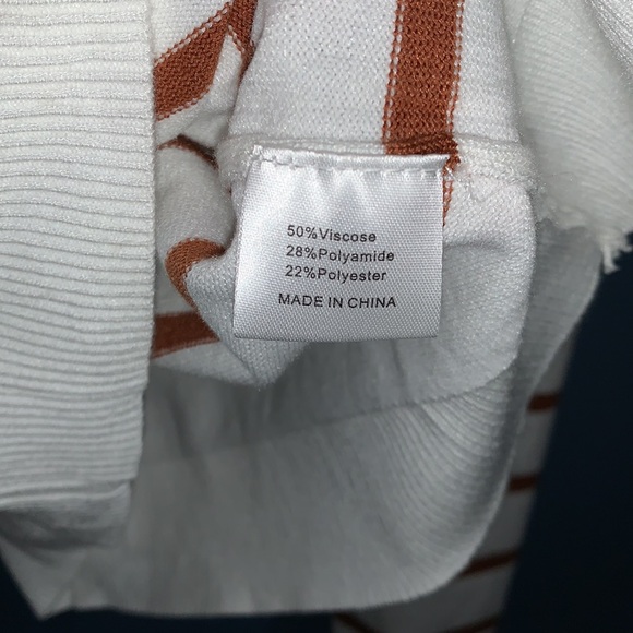 White and rust striped sweater - Picture 5 of 5
